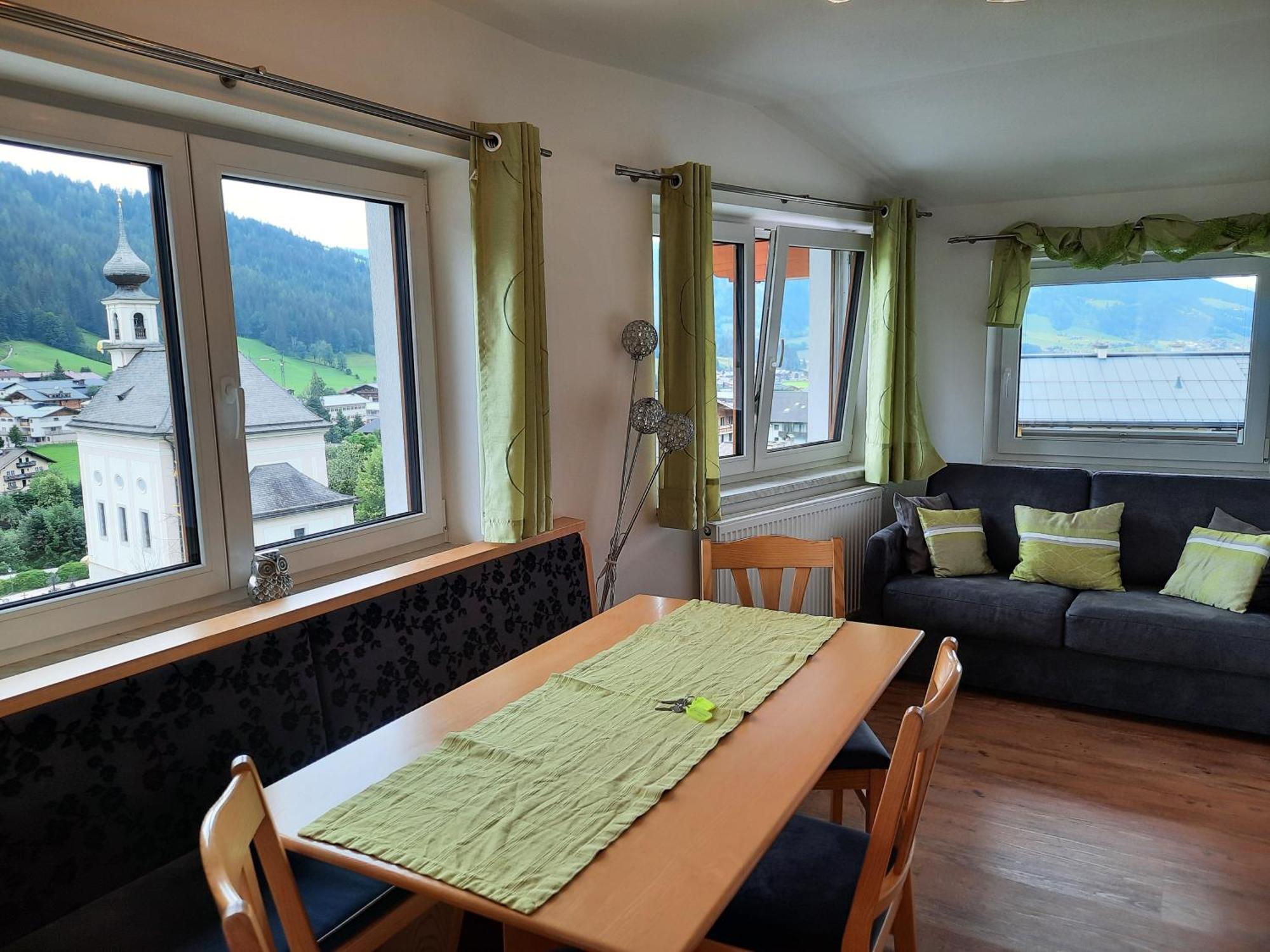 フラッハウHaus Traningerアパートメント 部屋 写真