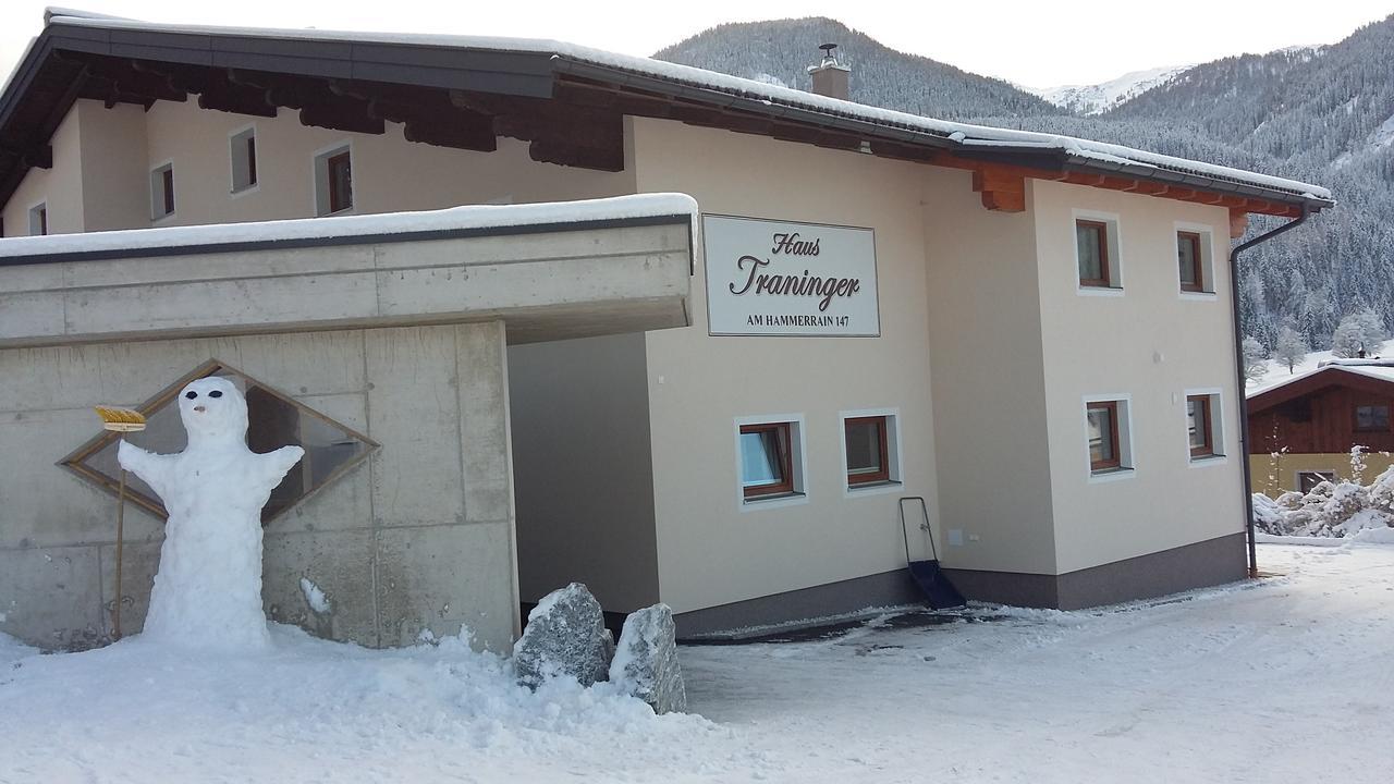フラッハウHaus Traningerアパートメント エクステリア 写真