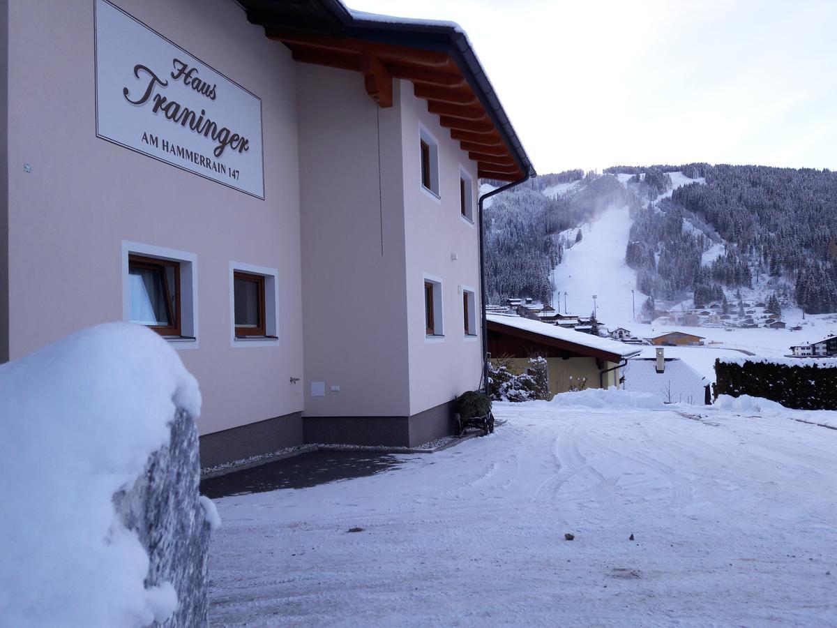フラッハウHaus Traningerアパートメント エクステリア 写真